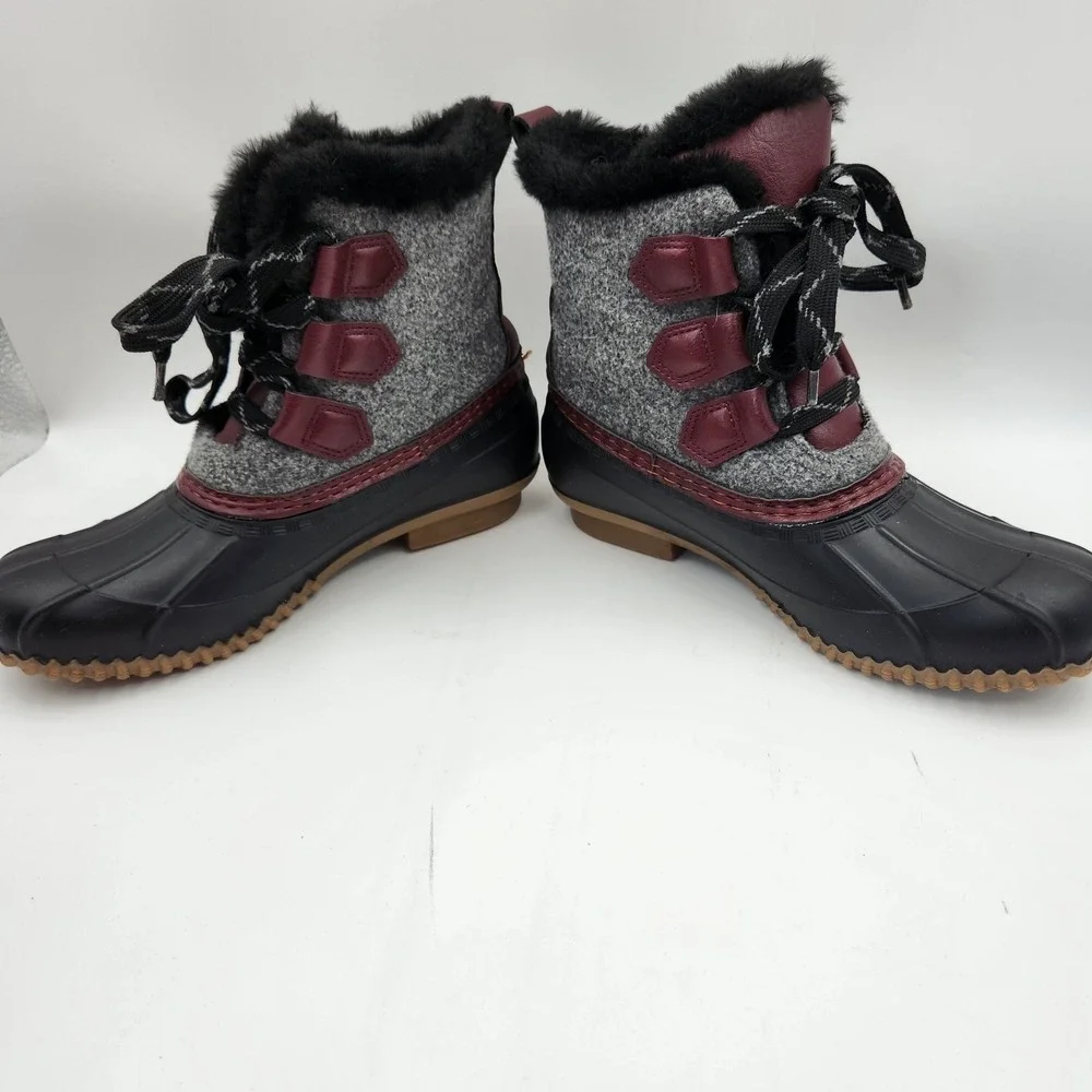 Maurices Bootie Womens US 6 Black Gray Lined Round Toe Winter‎ Snow Boots